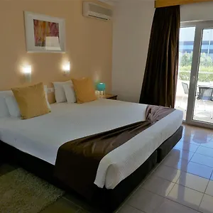 https://estoril-7-apartments-estoril.hotels-lisbon-portugal.com